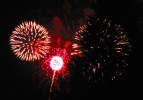 Colorful fireworks display 72(Kb)