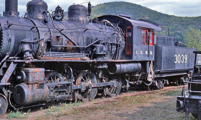 Illinois Central 2-6-0 locomotive