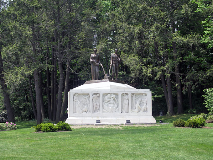 Statue on Park Ave in Worcester MA